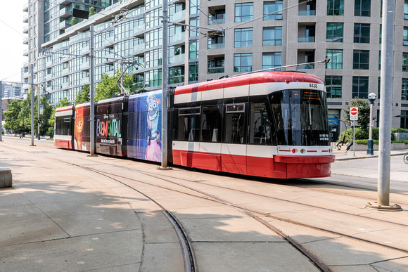 TTC Streetcar 4438-9