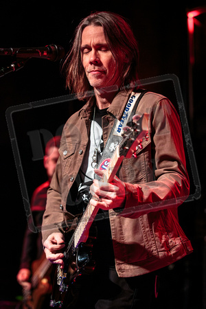 Myles Kennedy-3