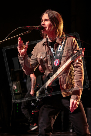 Myles Kennedy-1